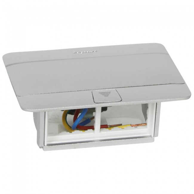 Hộp âm sàn 4 module, mặt nhôm