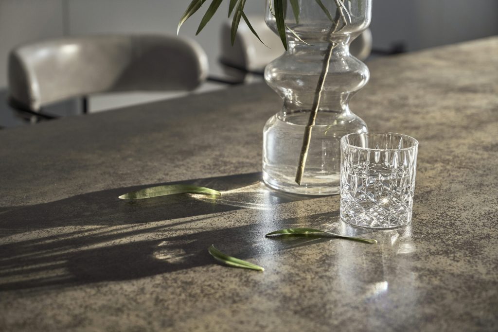 Neolith Iron Copper