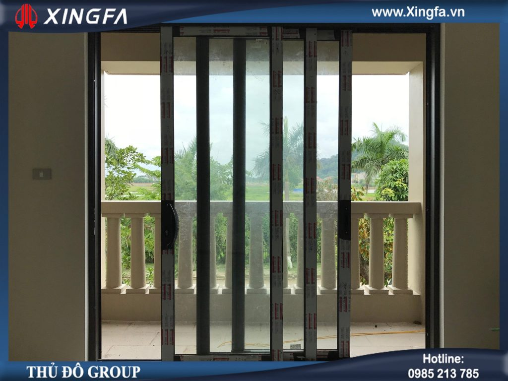 Cửa Đi Mở Trượt 3 Cánh 3 Ray Nhôm