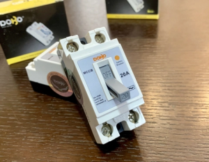 Cầu dao tự động an toàn 15A MCCB 2P 15A 1.5kA DoBo