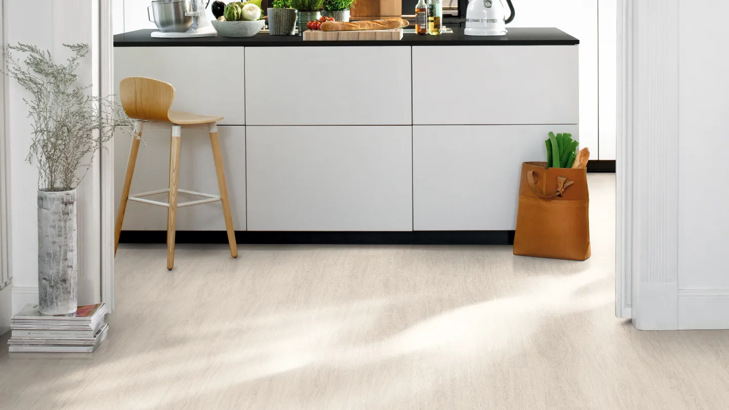 EDF198 White Hilway Oak