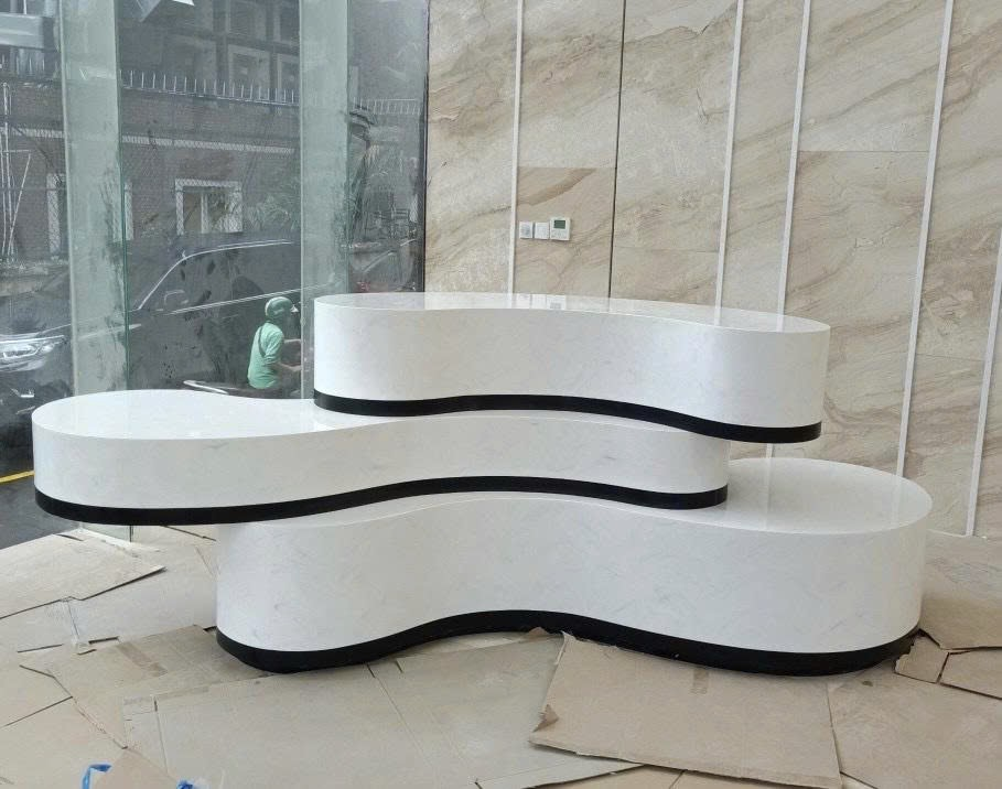 M628 Aurora Daymoon - Đá Solid Surface tông xám nhạt