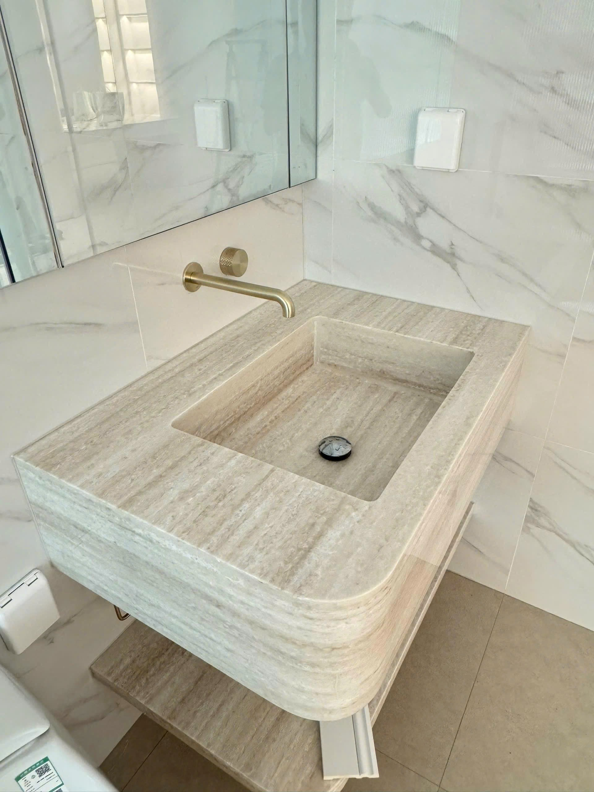 M706 Aurora Angora - Đá Solid Surface nâu kem vân