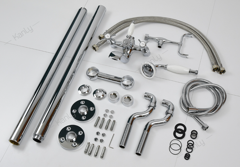 Sen đứng bồn tắm mạ chrome bằng đồng CHS09